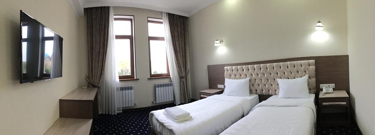 Hotel Khanaka Turkistan Exteriör bild